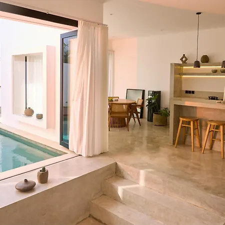 Villa Domus 2 By Balisuperhost